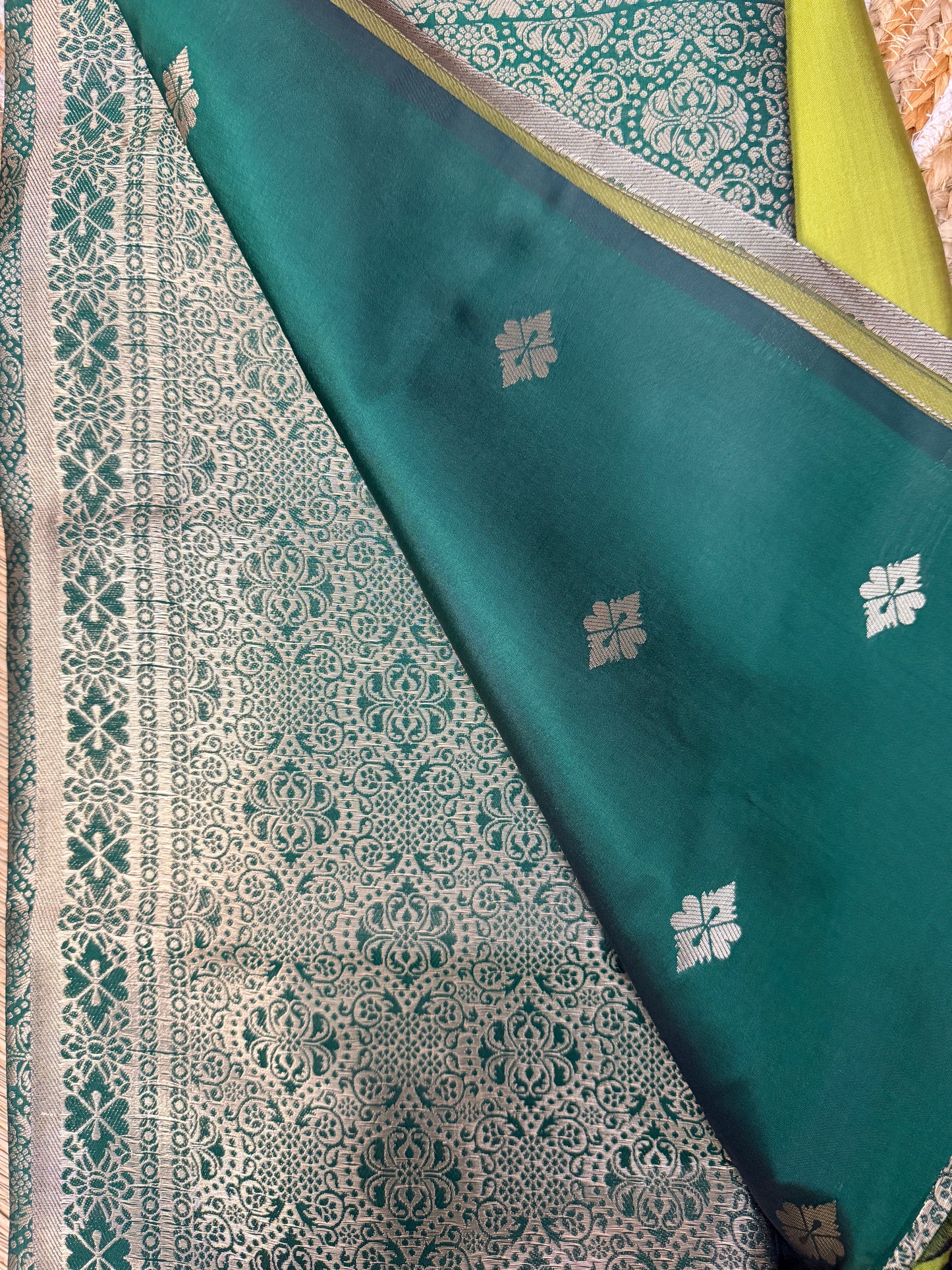 Mehndi Green Semi Silk Saree with Teal Zari Border