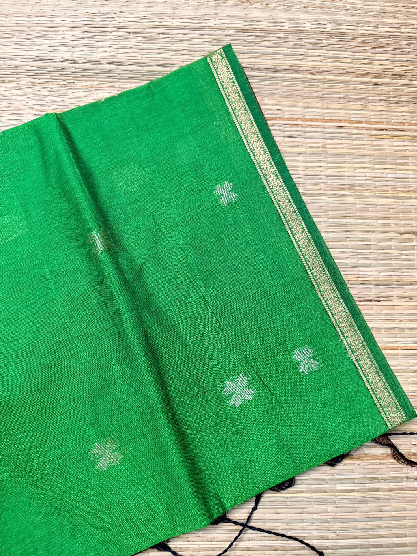 Green & Wine Maheshwari Cotton Saree with Cross Butta & Silver Zari Border